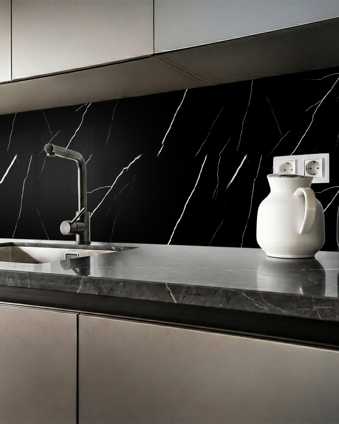 Black Lightning Marble Look Wallpanels