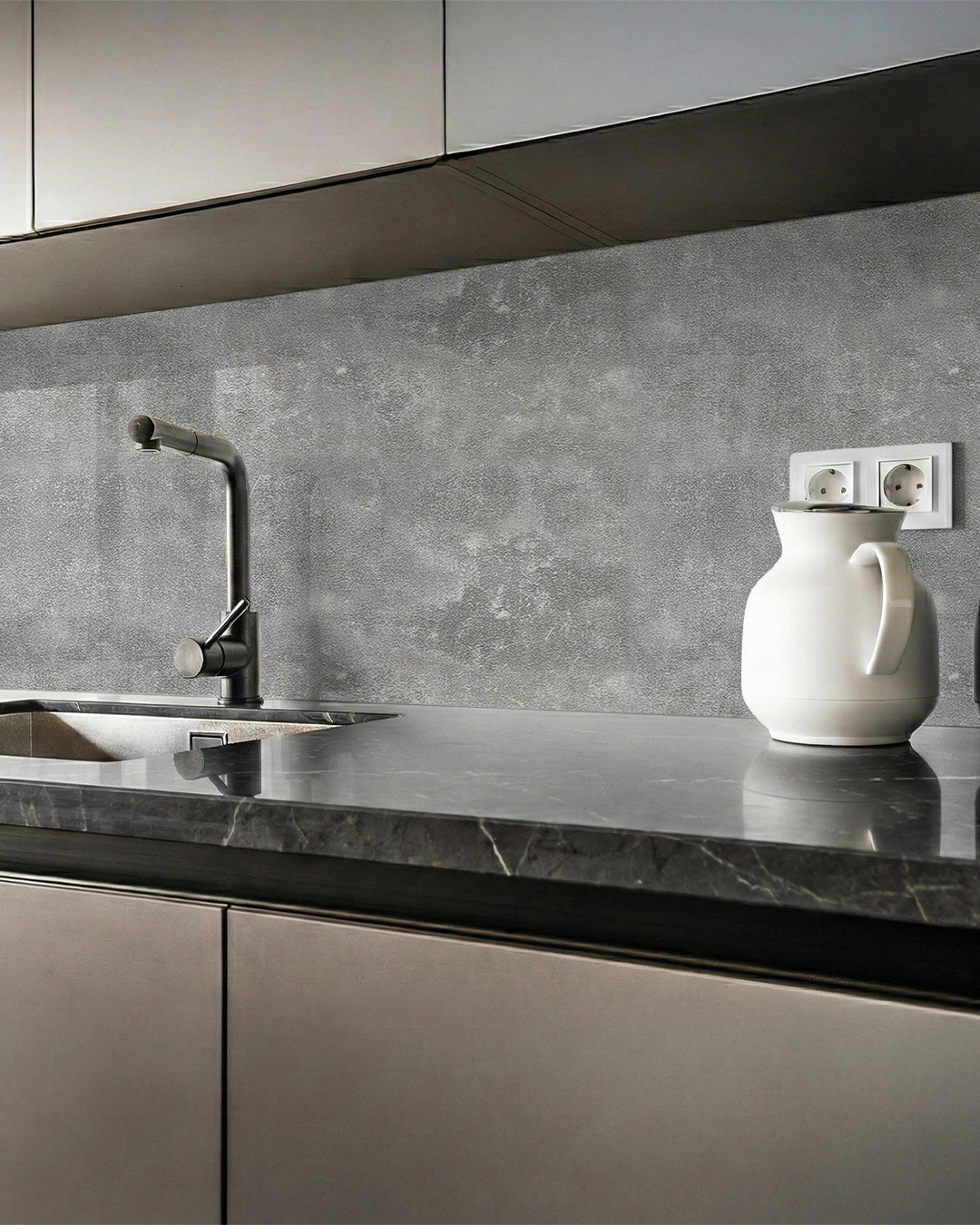 Moon Walk Marble Look Wallpanels